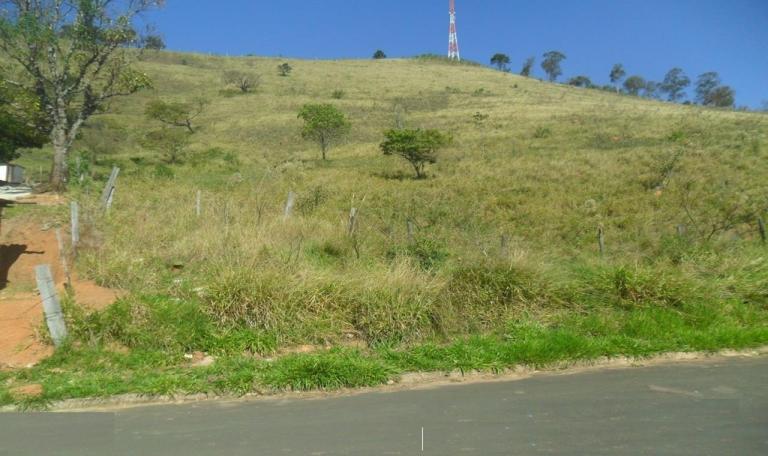 Terreno em Aclive – Parque Daragona – Águas de Lindóia