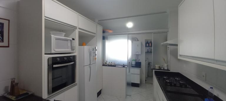 Apartamento 3 dormitórios – Centro – Águas de Lindoia-SP